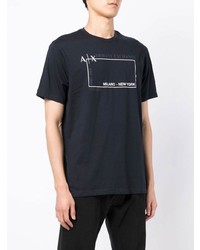 dunkelblaues bedrucktes T-Shirt mit einem Rundhalsausschnitt von Armani Exchange