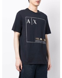 dunkelblaues bedrucktes T-Shirt mit einem Rundhalsausschnitt von Armani Exchange