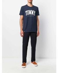 dunkelblaues bedrucktes T-Shirt mit einem Rundhalsausschnitt von Tommy Jeans