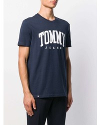 dunkelblaues bedrucktes T-Shirt mit einem Rundhalsausschnitt von Tommy Jeans