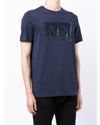 dunkelblaues bedrucktes T-Shirt mit einem Rundhalsausschnitt von Armani Exchange