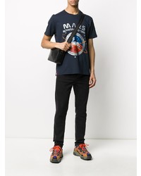 dunkelblaues bedrucktes T-Shirt mit einem Rundhalsausschnitt von Alpha Industries