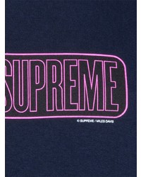 dunkelblaues bedrucktes T-Shirt mit einem Rundhalsausschnitt von Supreme