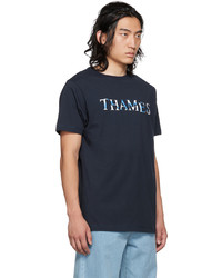 dunkelblaues bedrucktes T-Shirt mit einem Rundhalsausschnitt von Thames MMXX