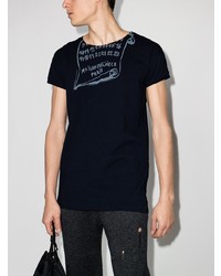 dunkelblaues bedrucktes T-Shirt mit einem Rundhalsausschnitt von Maison Margiela