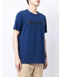 dunkelblaues bedrucktes T-Shirt mit einem Rundhalsausschnitt von Armani Exchange