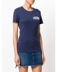 dunkelblaues bedrucktes T-Shirt mit einem Rundhalsausschnitt von Calvin Klein Jeans