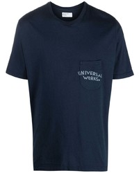dunkelblaues bedrucktes T-Shirt mit einem Rundhalsausschnitt von Universal Works