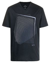 dunkelblaues bedrucktes T-Shirt mit einem V-Ausschnitt von Armani Exchange