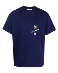 dunkelblaues besticktes T-Shirt mit einem Rundhalsausschnitt von BEL-AIR ATHLETICS