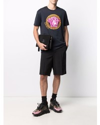 dunkelblaues besticktes T-Shirt mit einem Rundhalsausschnitt von Versace