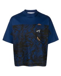 dunkelblaues besticktes T-Shirt mit einem Rundhalsausschnitt von Toga Virilis