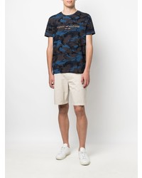 dunkelblaues Camouflage T-Shirt mit einem Rundhalsausschnitt von Tommy Hilfiger