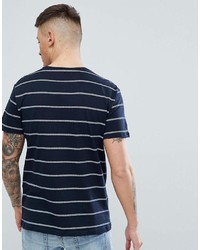 dunkelblaues horizontal gestreiftes T-Shirt mit einem Rundhalsausschnitt von Pull&Bear