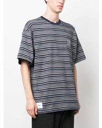 dunkelblaues horizontal gestreiftes T-Shirt mit einem Rundhalsausschnitt von WTAPS