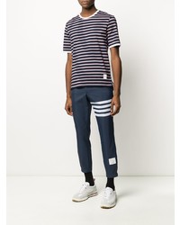 dunkelblaues horizontal gestreiftes T-Shirt mit einem Rundhalsausschnitt von Thom Browne