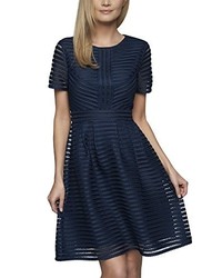 dunkelblaues Kleid von APART Fashion