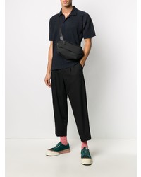 dunkelblaues Polohemd von Homme Plissé Issey Miyake