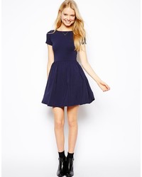 dunkelblaues Skaterkleid von Asos