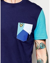 dunkelblaues T-Shirt mit einem Rundhalsausschnitt mit geometrischem Muster von Lyle & Scott