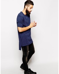 dunkelblaues T-Shirt mit einem Rundhalsausschnitt von Asos