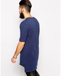 dunkelblaues T-Shirt mit einem Rundhalsausschnitt von Asos