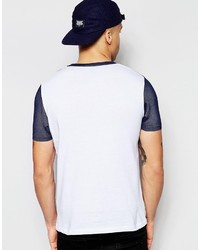 dunkelblaues T-Shirt mit einem Rundhalsausschnitt von Asos