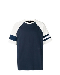 dunkelblaues T-Shirt mit einem Rundhalsausschnitt von Calvin Klein 205W39nyc