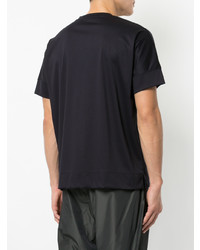 dunkelblaues T-Shirt mit einem Rundhalsausschnitt von 08sircus