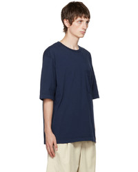 dunkelblaues T-Shirt mit einem Rundhalsausschnitt von Lemaire