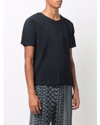 dunkelblaues T-Shirt mit einem Rundhalsausschnitt von Homme Plissé Issey Miyake