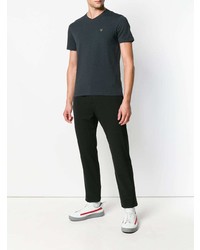 dunkelblaues T-Shirt mit einem V-Ausschnitt von Ea7 Emporio Armani