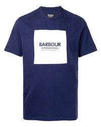 dunkelblaues und weißes bedrucktes T-Shirt mit einem Rundhalsausschnitt von Barbour