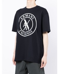 dunkelblaues und weißes bedrucktes T-Shirt mit einem Rundhalsausschnitt von Armani Exchange