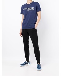 dunkelblaues und weißes bedrucktes T-Shirt mit einem Rundhalsausschnitt von Emporio Armani