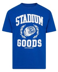 dunkelblaues und weißes bedrucktes T-Shirt mit einem Rundhalsausschnitt von Stadium Goods