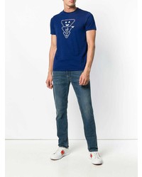 dunkelblaues und weißes bedrucktes T-Shirt mit einem Rundhalsausschnitt von Emporio Armani