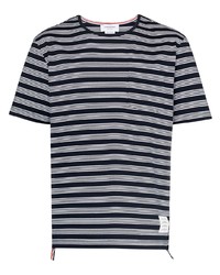dunkelblaues und weißes horizontal gestreiftes T-Shirt mit einem Rundhalsausschnitt von Thom Browne