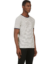 dunkelblaues und weißes horizontal gestreiftes T-Shirt mit einem Rundhalsausschnitt von Marc by Marc Jacobs