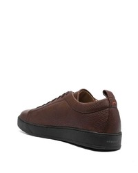 dunkelbraune bedruckte Leder niedrige Sneakers von Henderson Baracco