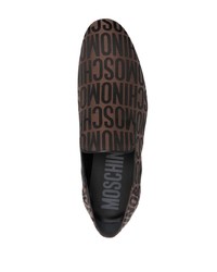 dunkelbraune bedruckte Leder Slipper von Moschino