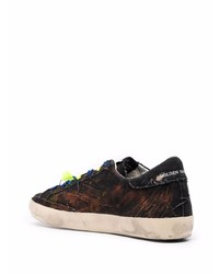 dunkelbraune bedruckte Segeltuch niedrige Sneakers von Golden Goose