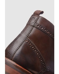 dunkelbraune Brogue Stiefel aus Leder von next