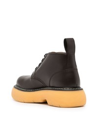 dunkelbraune Chukka-Stiefel aus Leder von Bottega Veneta