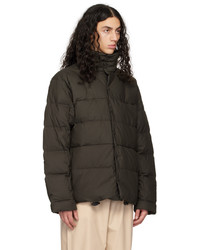 dunkelbraune Daunenjacke von Meta Campania Collective