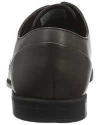 dunkelbraune Derby Schuhe von Clarks