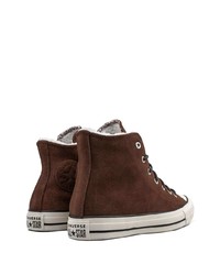 dunkelbraune hohe Sneakers aus Wildleder von Converse