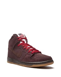 dunkelbraune hohe Sneakers aus Wildleder von Nike