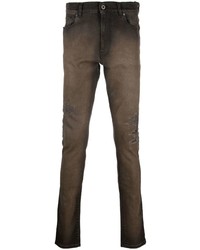 dunkelbraune Jeans mit Destroyed-Effekten von Santoro