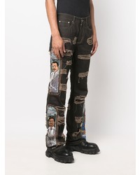dunkelbraune Jeans mit Destroyed-Effekten von Who Decides War